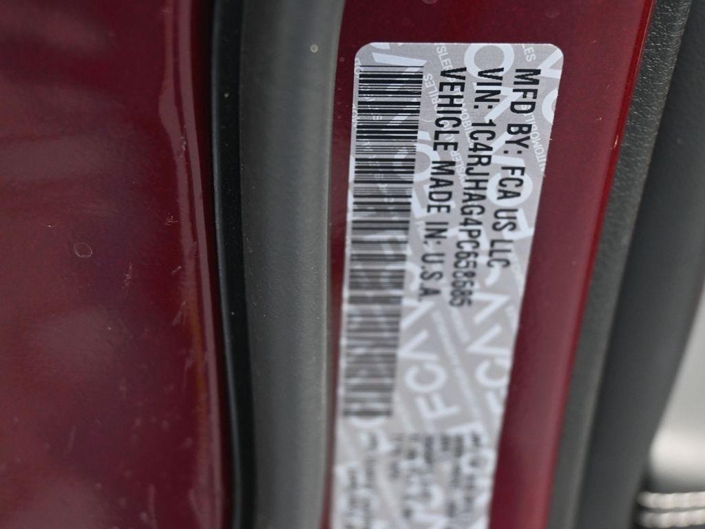 used 2023 Jeep Grand Cherokee car, priced at $37,795