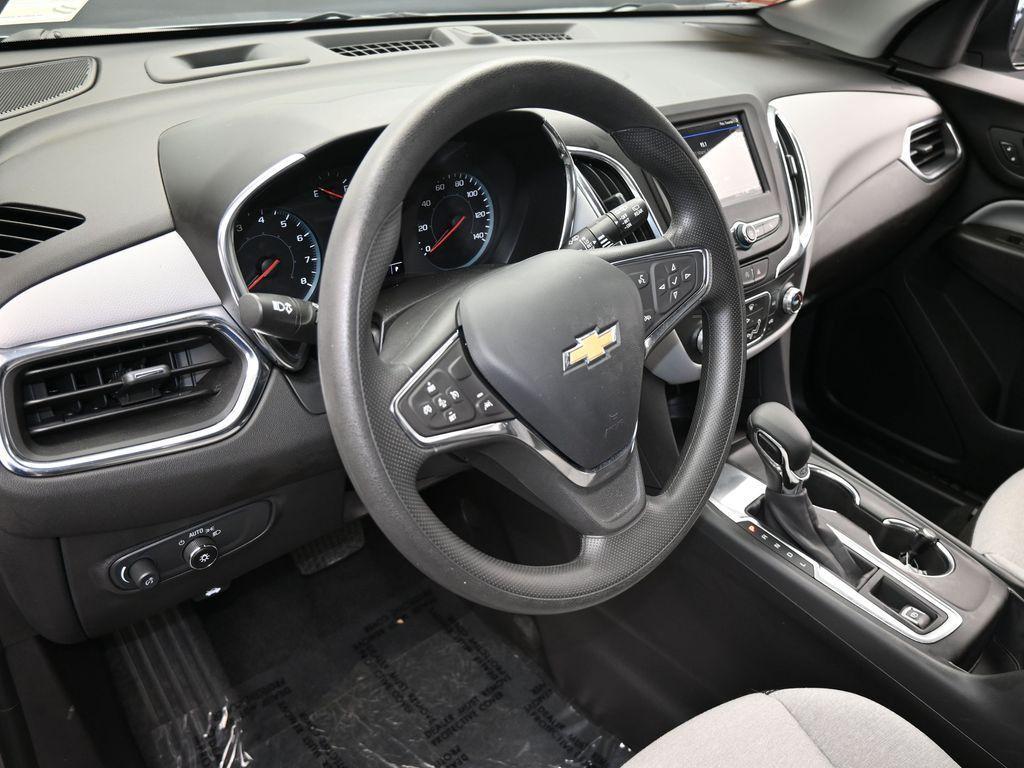 used 2024 Chevrolet Equinox car, priced at $19,489