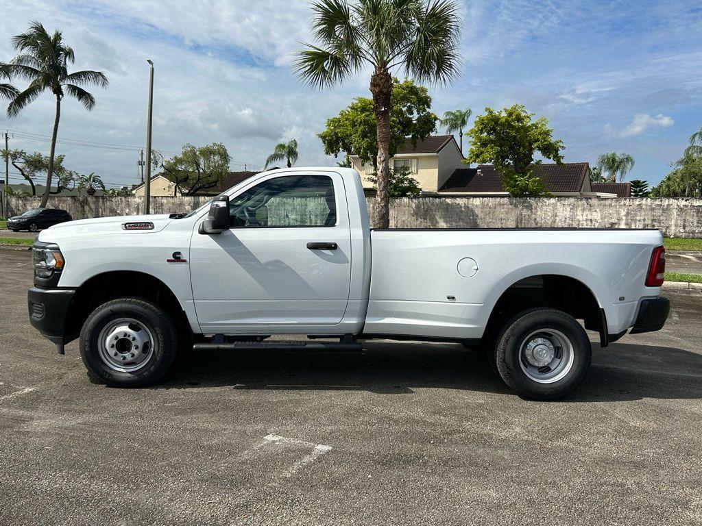 new 2024 Ram 3500 car, priced at $59,752