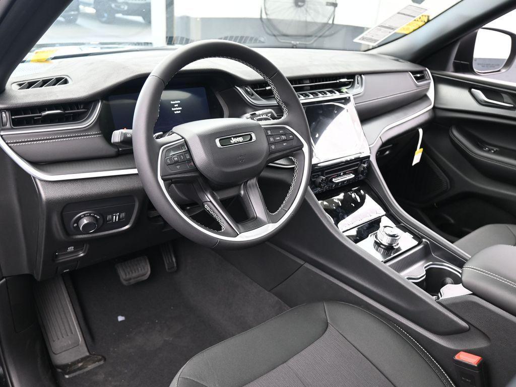 new 2025 Jeep Grand Cherokee car