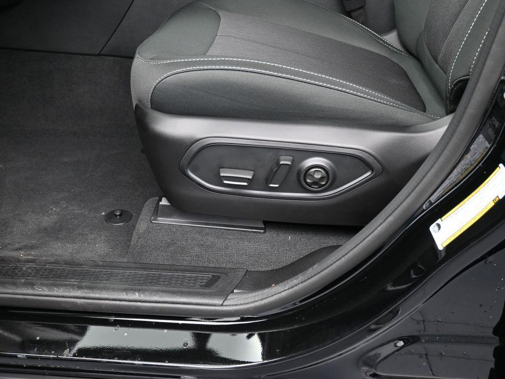new 2025 Jeep Grand Cherokee car