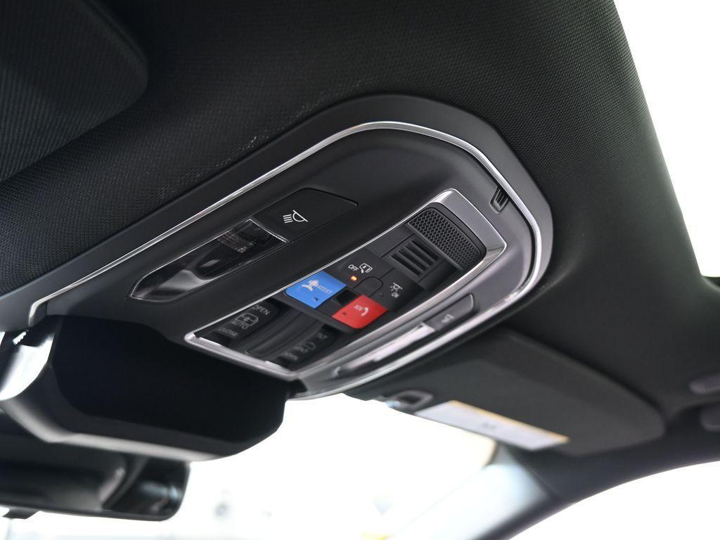 new 2025 Jeep Grand Cherokee car