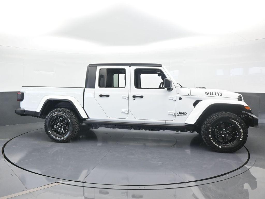 used 2024 Jeep Gladiator car, priced at $36,826