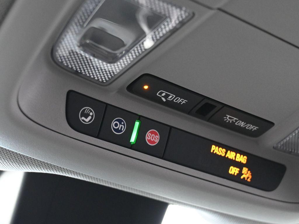 used 2022 Chevrolet Equinox car, priced at $18,500