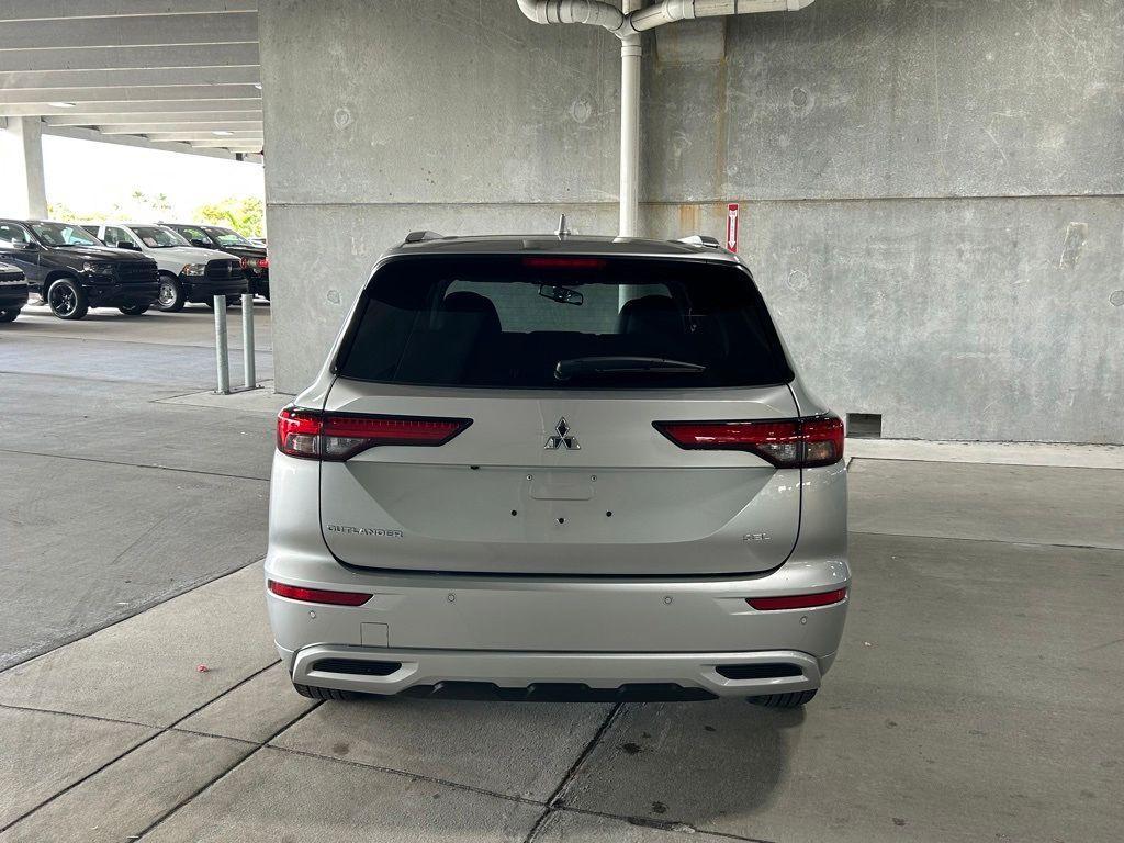 new 2024 Mitsubishi Outlander car, priced at $35,073