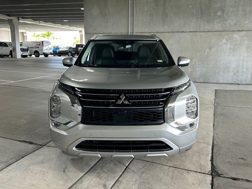 new 2024 Mitsubishi Outlander car, priced at $35,073