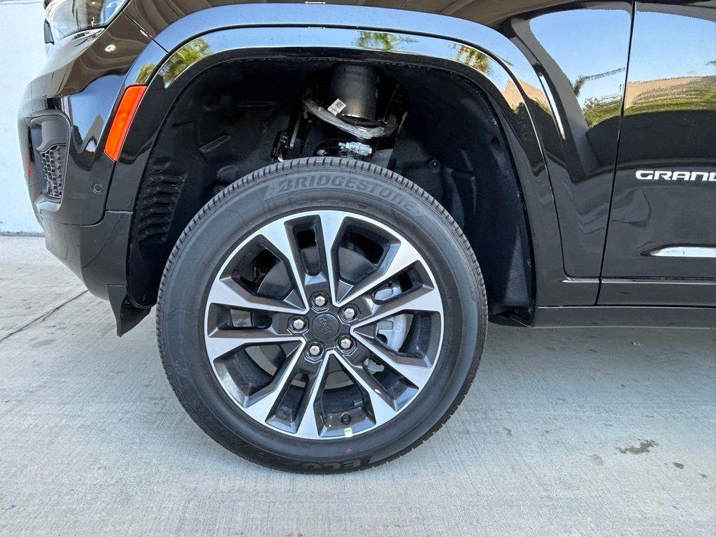 new 2024 Jeep Grand Cherokee L car, priced at $51,710