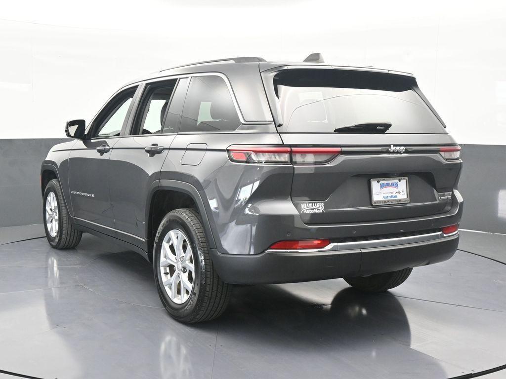 used 2023 Jeep Grand Cherokee car, priced at $29,489