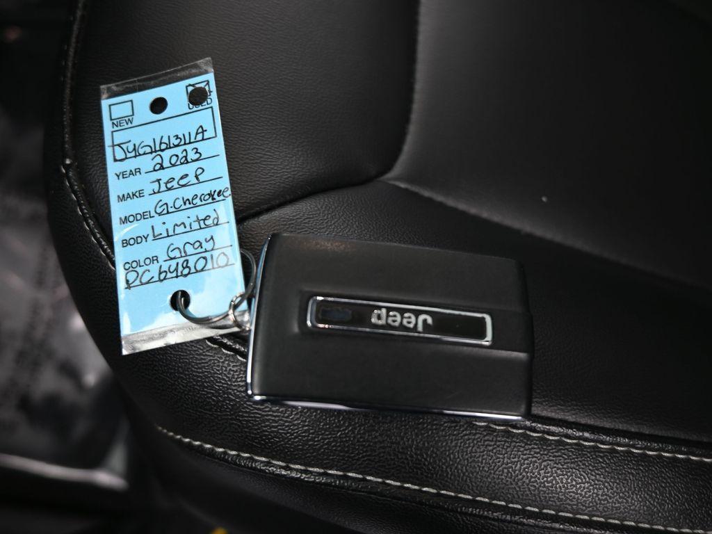 used 2023 Jeep Grand Cherokee car, priced at $29,489