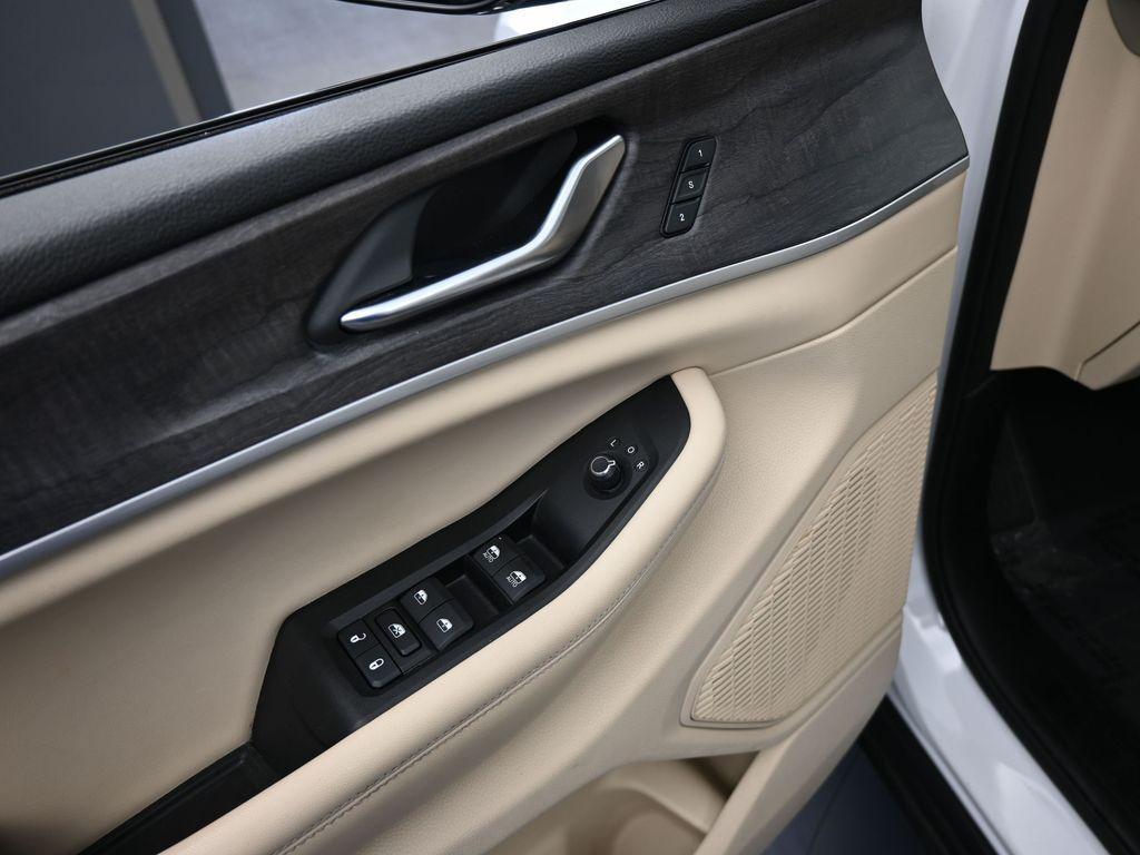 used 2023 Jeep Grand Cherokee car, priced at $26,331
