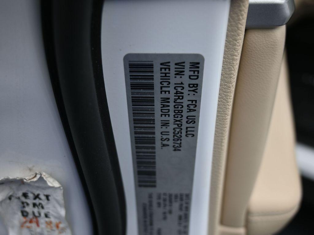 used 2023 Jeep Grand Cherokee car, priced at $26,331