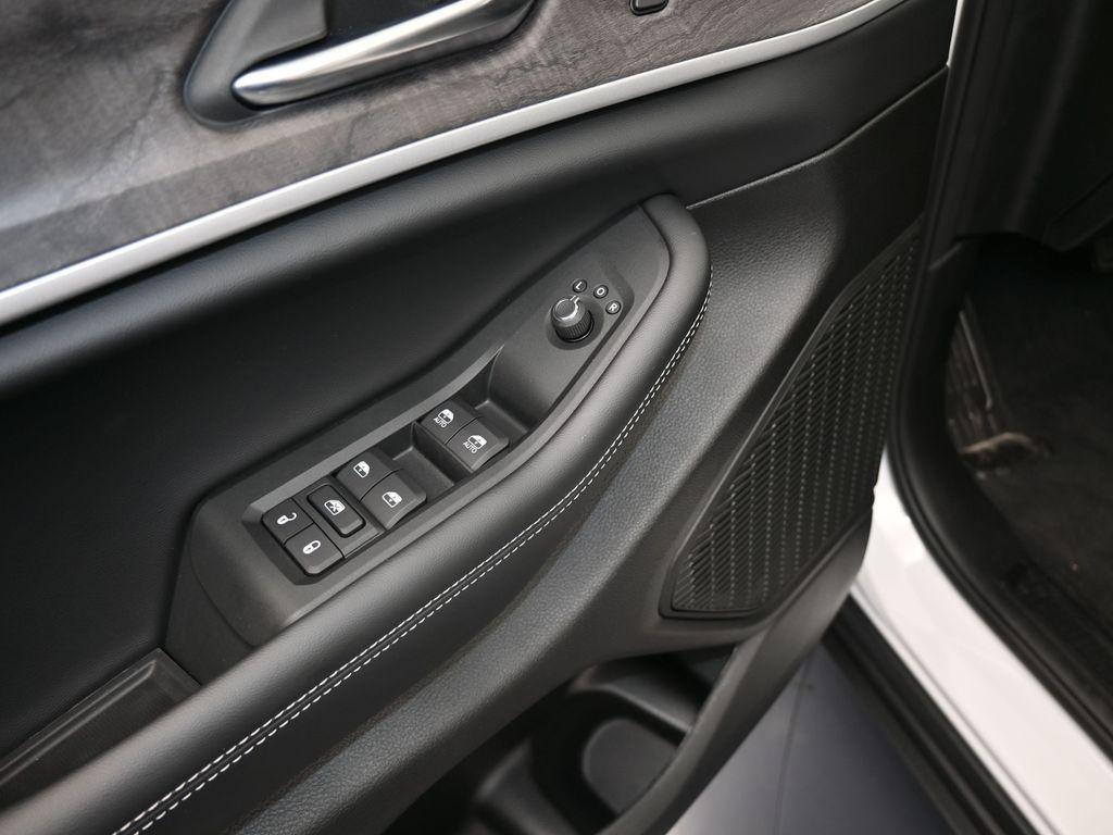 new 2025 Jeep Grand Cherokee car