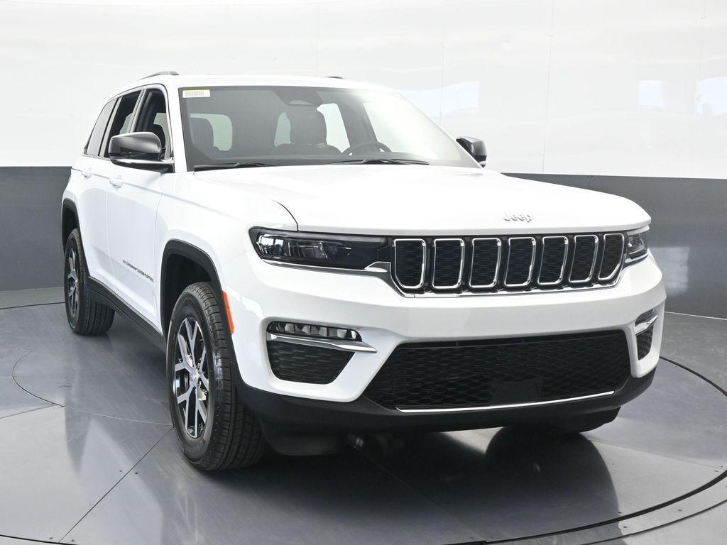 new 2025 Jeep Grand Cherokee car