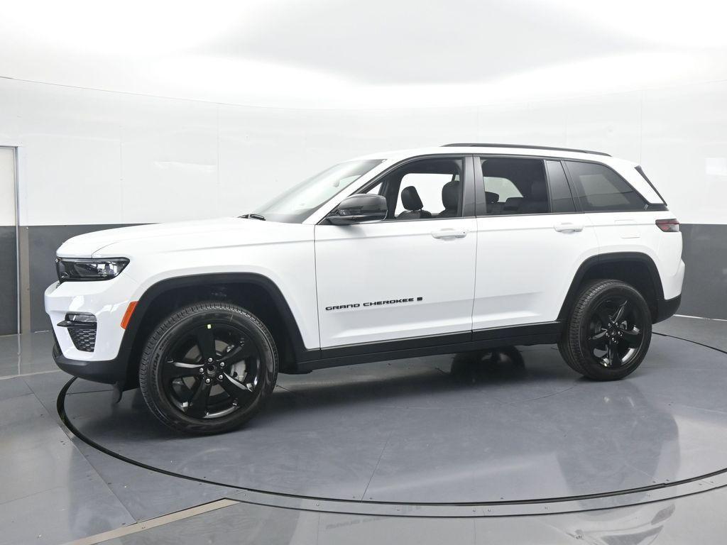 new 2025 Jeep Grand Cherokee car