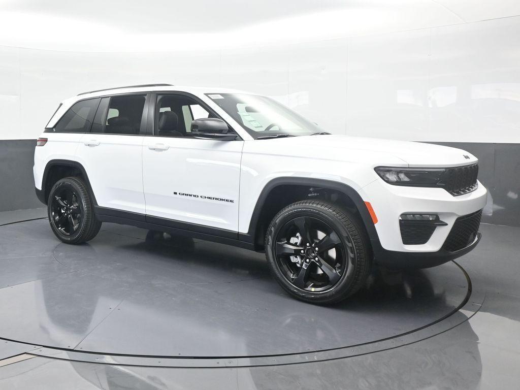 new 2025 Jeep Grand Cherokee car