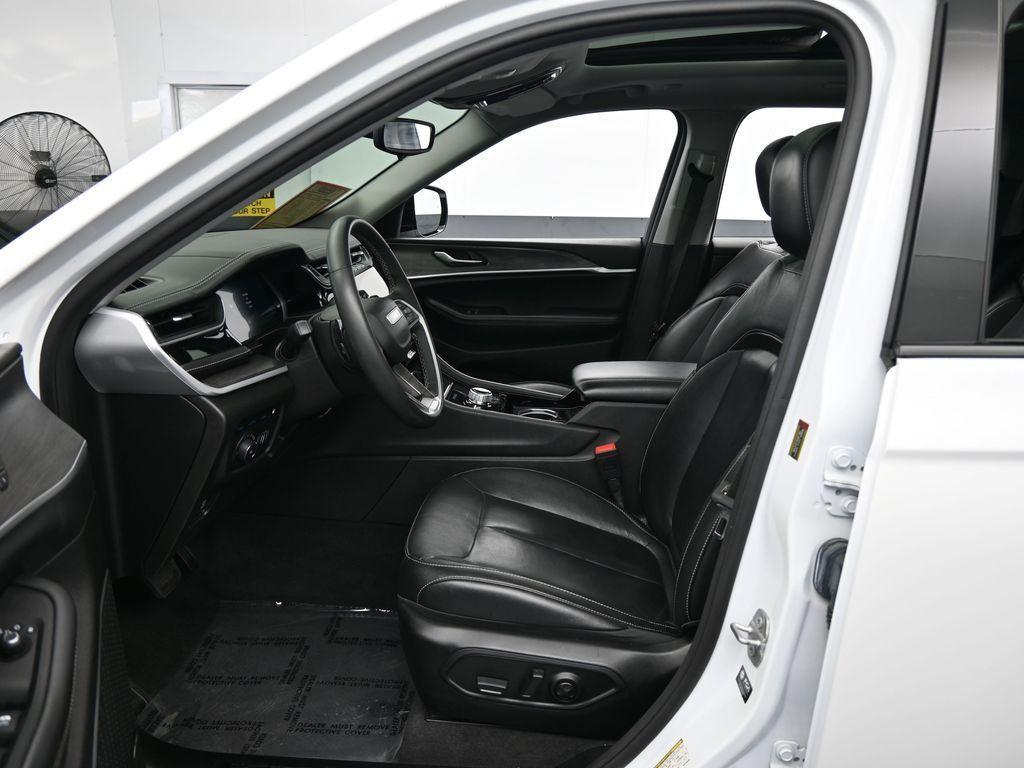 used 2022 Jeep Grand Cherokee 4xe car, priced at $22,795