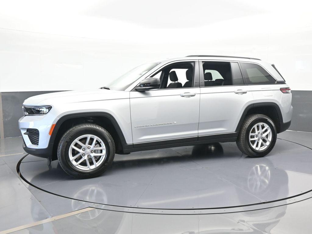 used 2024 Jeep Grand Cherokee car, priced at $29,994