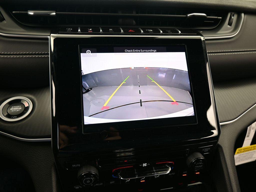 used 2024 Jeep Grand Cherokee car, priced at $29,994