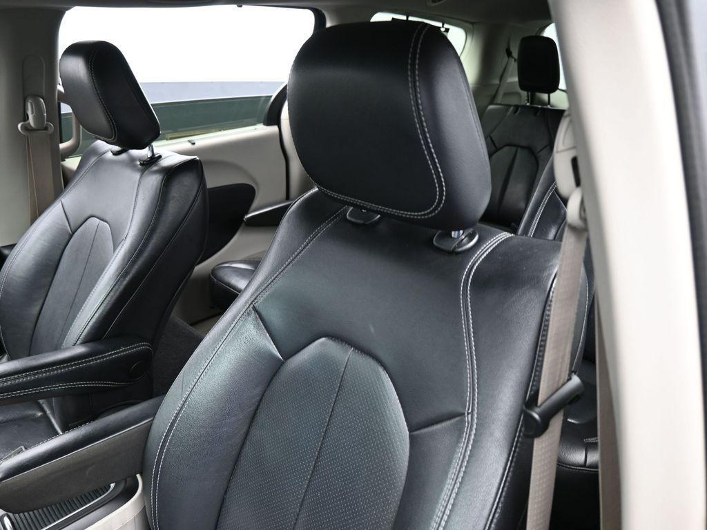 used 2022 Chrysler Pacifica car, priced at $17,999