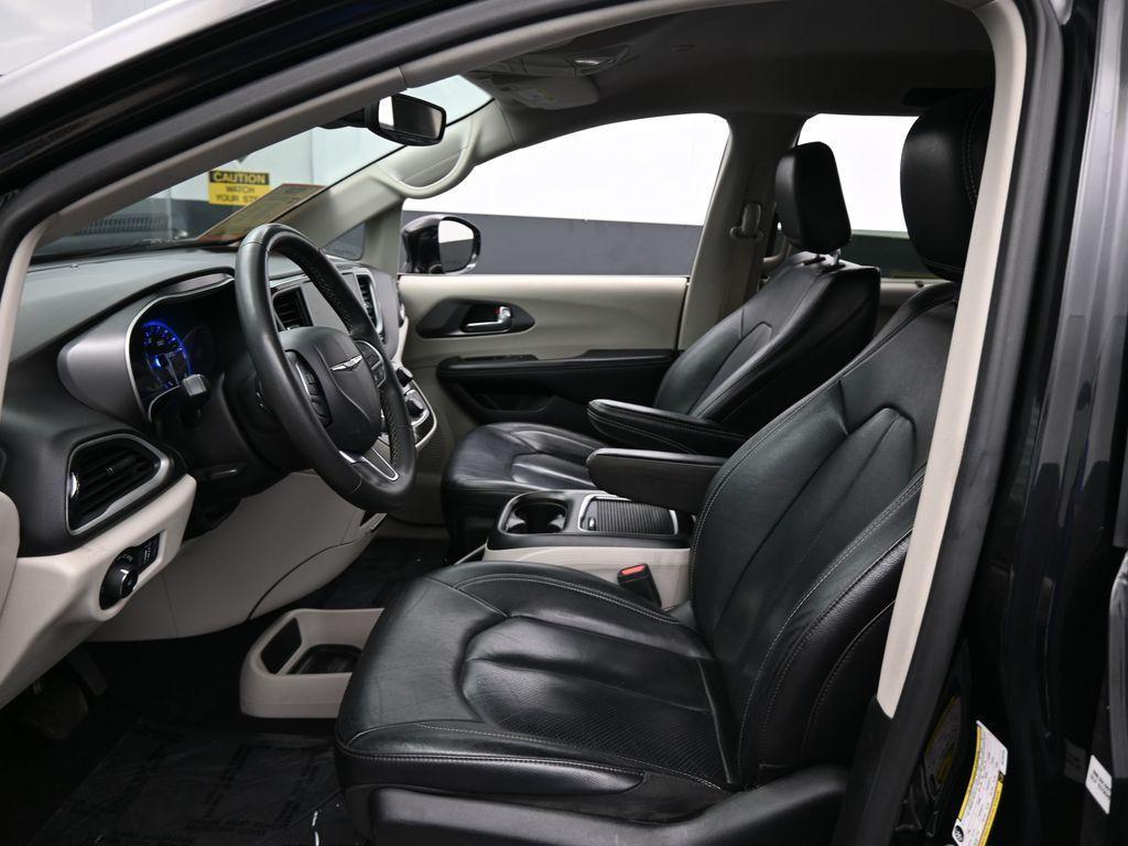 used 2022 Chrysler Pacifica car, priced at $17,999