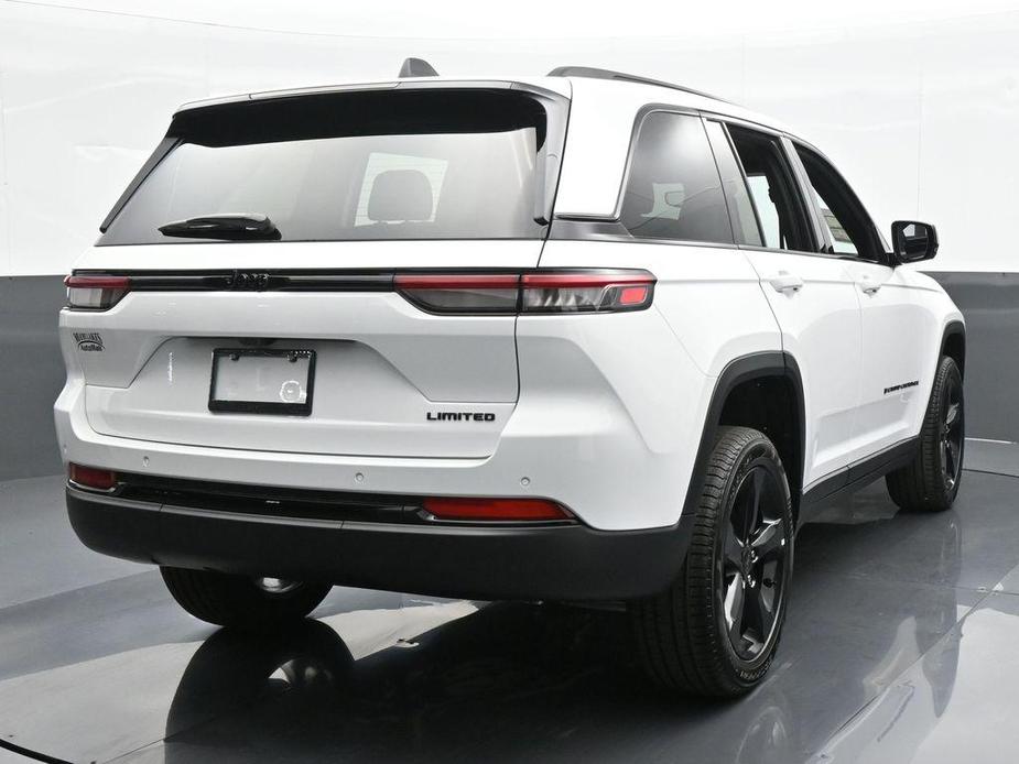 new 2024 Jeep Grand Cherokee car, priced at $38,142