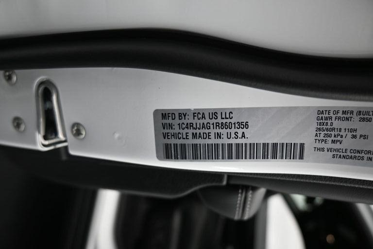 new 2024 Jeep Grand Cherokee L car, priced at $42,299