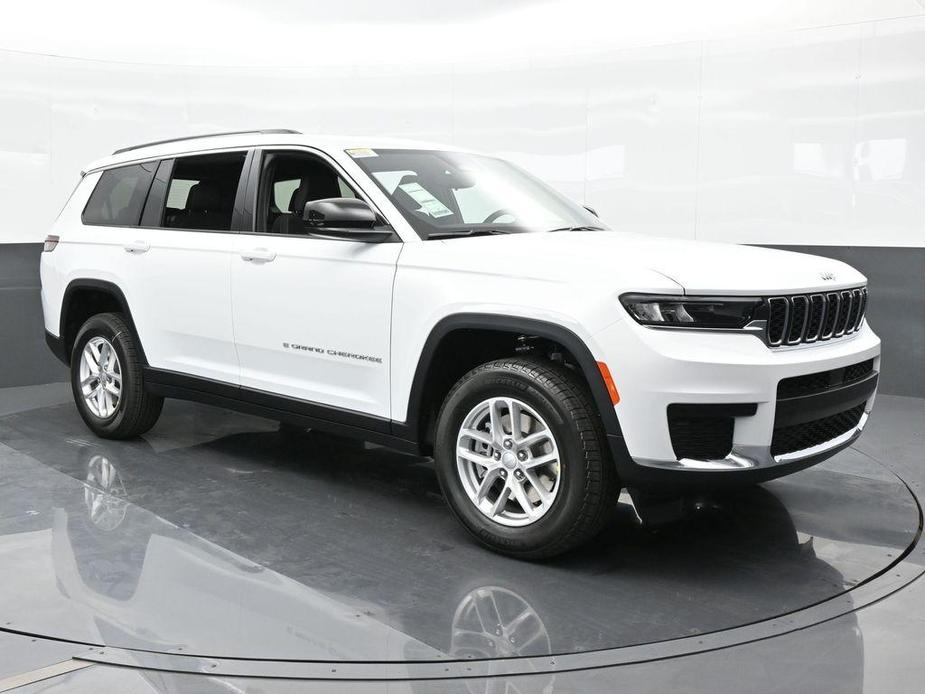 new 2024 Jeep Grand Cherokee L car, priced at $33,049