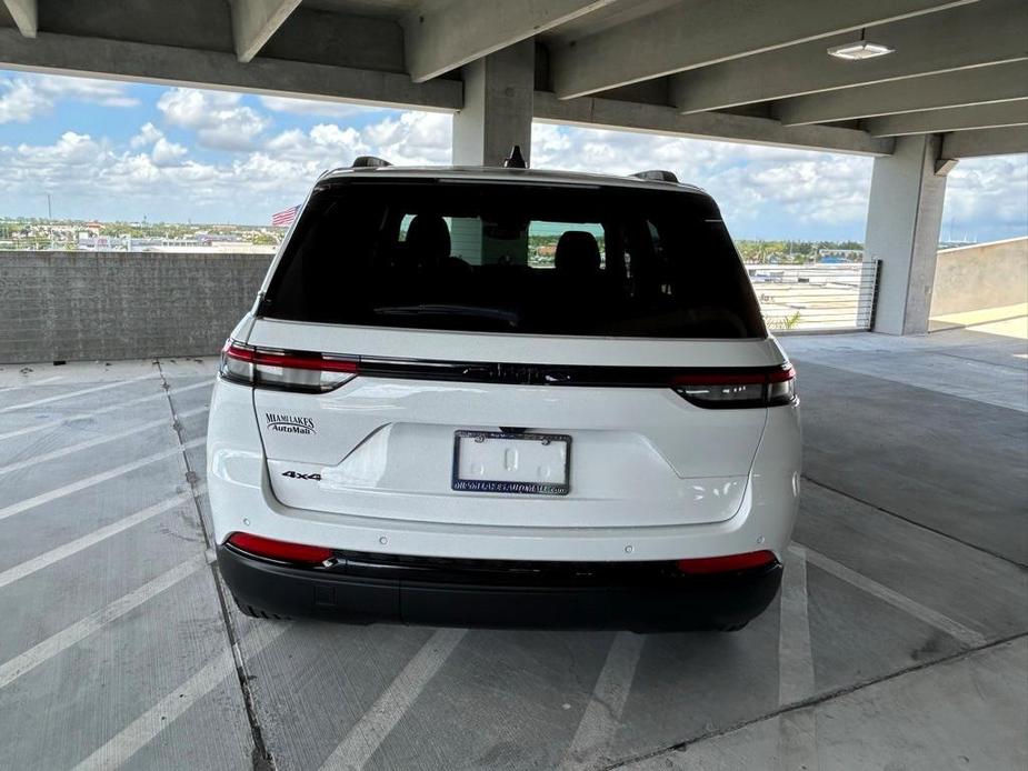 new 2024 Jeep Grand Cherokee car, priced at $36,047