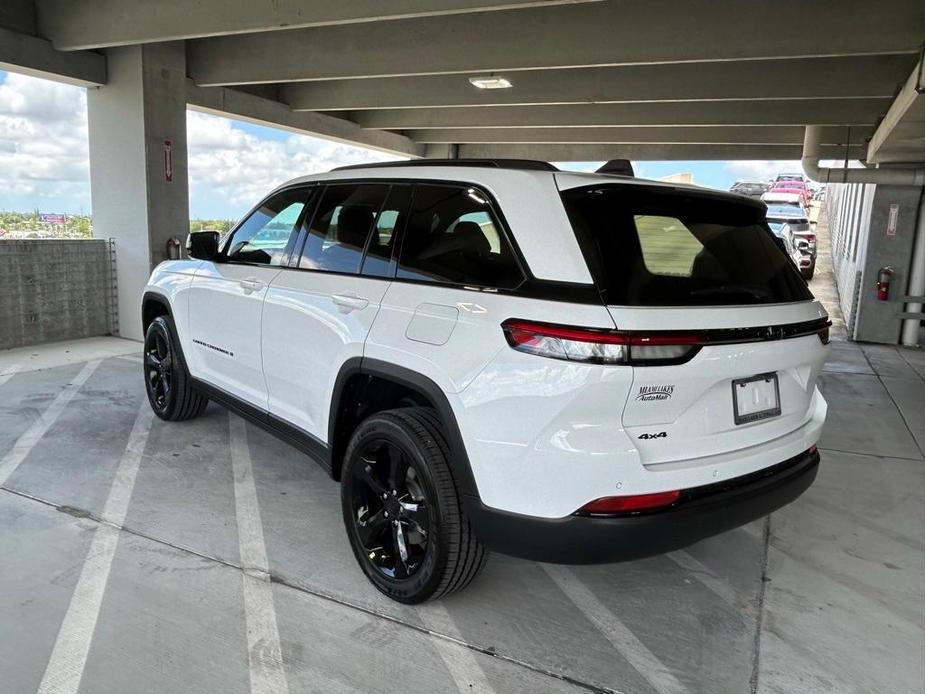 new 2024 Jeep Grand Cherokee car, priced at $36,047