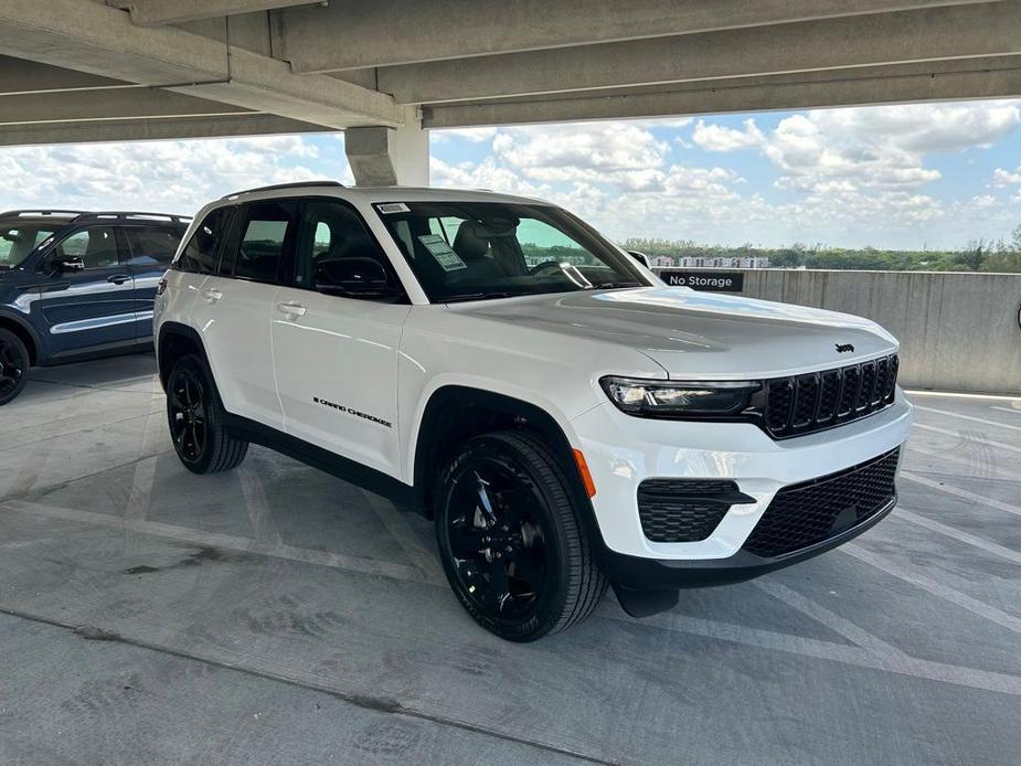 new 2024 Jeep Grand Cherokee car, priced at $36,047