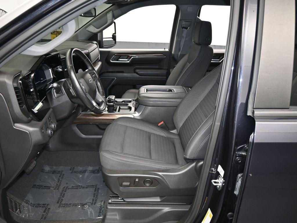 used 2022 Chevrolet Silverado 1500 car, priced at $39,489