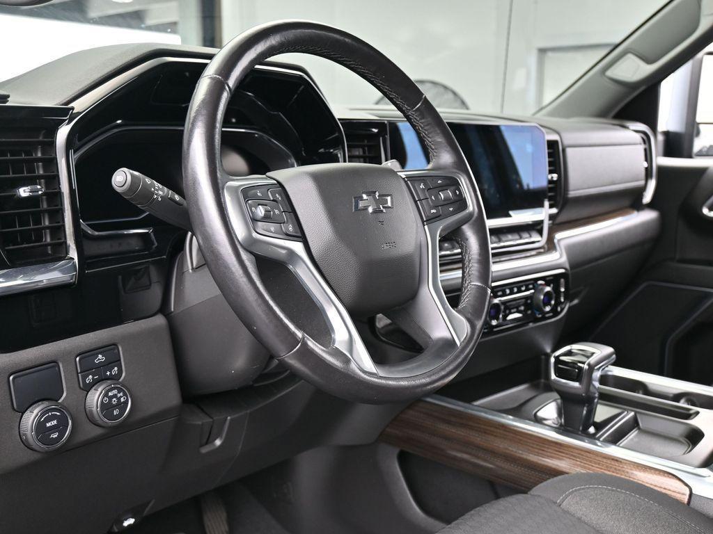 used 2022 Chevrolet Silverado 1500 car, priced at $39,489