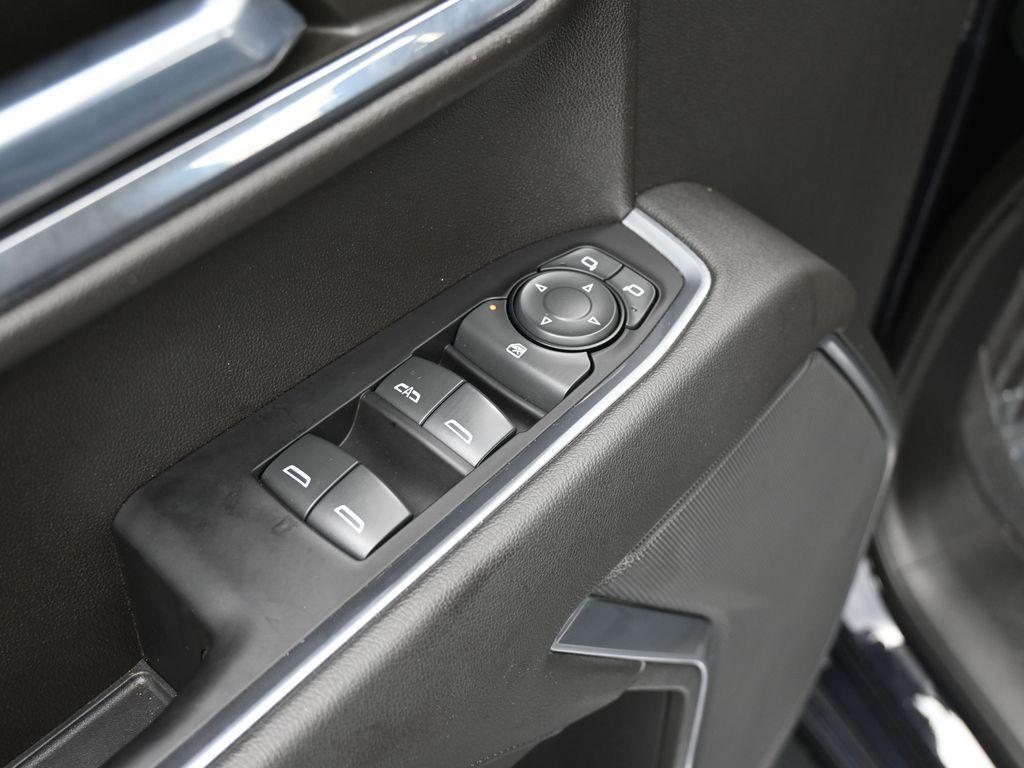 used 2022 Chevrolet Silverado 1500 car, priced at $39,489