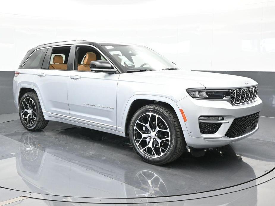 new 2024 Jeep Grand Cherokee car, priced at $54,317