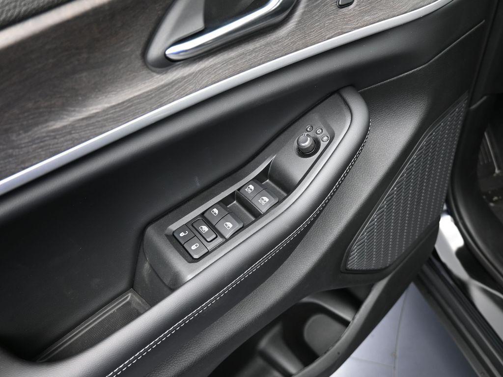 new 2025 Jeep Grand Cherokee car