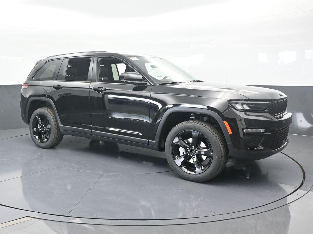new 2025 Jeep Grand Cherokee car