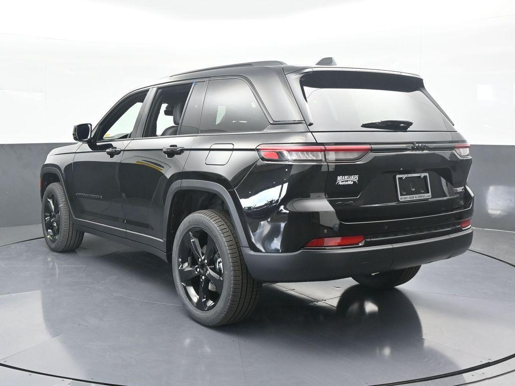 new 2025 Jeep Grand Cherokee car