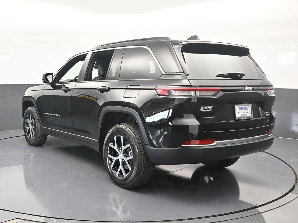 used 2025 Jeep Grand Cherokee car, priced at $39,999