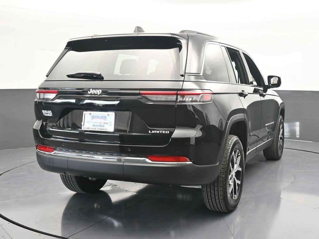 used 2025 Jeep Grand Cherokee car, priced at $39,999