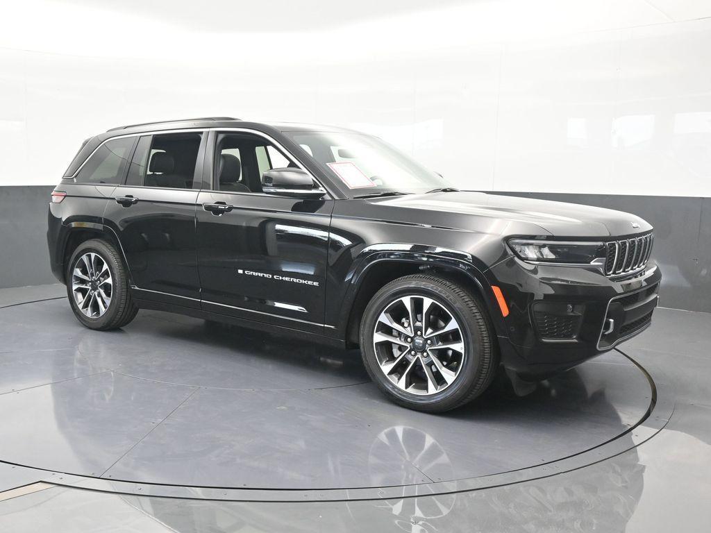 used 2024 Jeep Grand Cherokee car, priced at $43,995