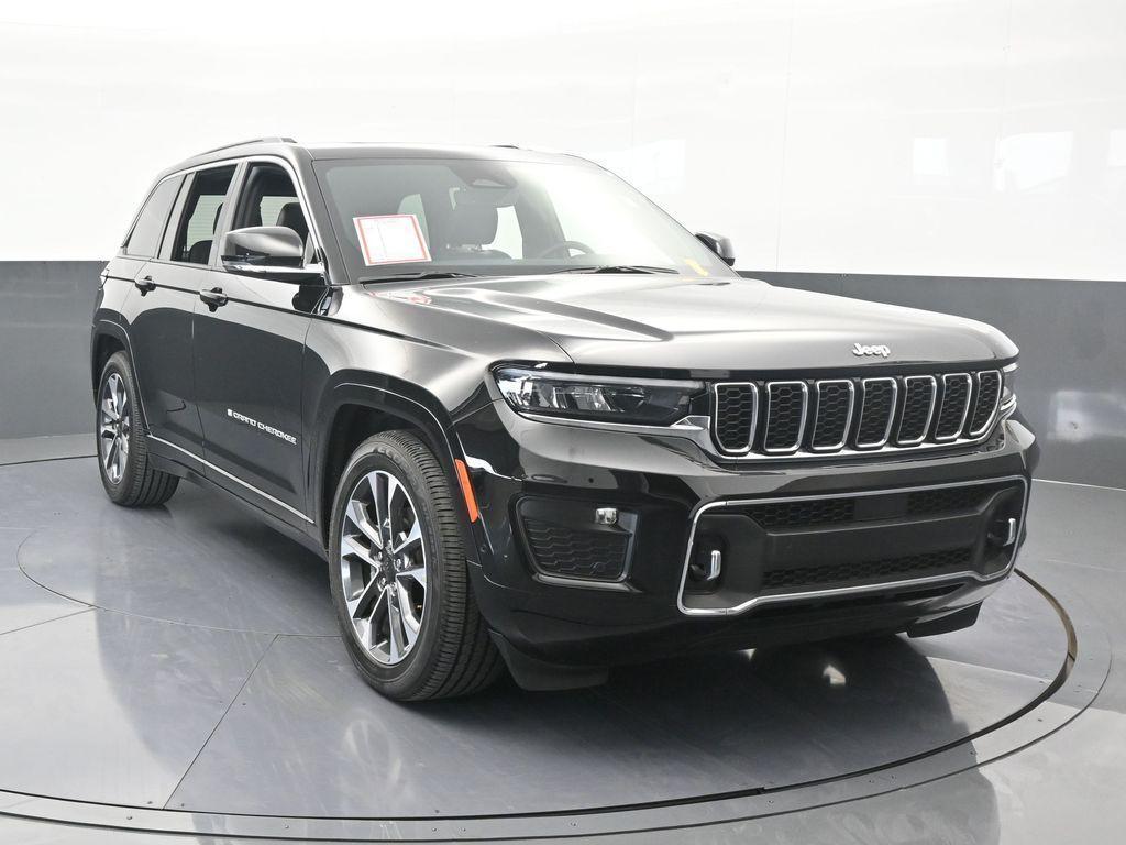 used 2024 Jeep Grand Cherokee car, priced at $43,995