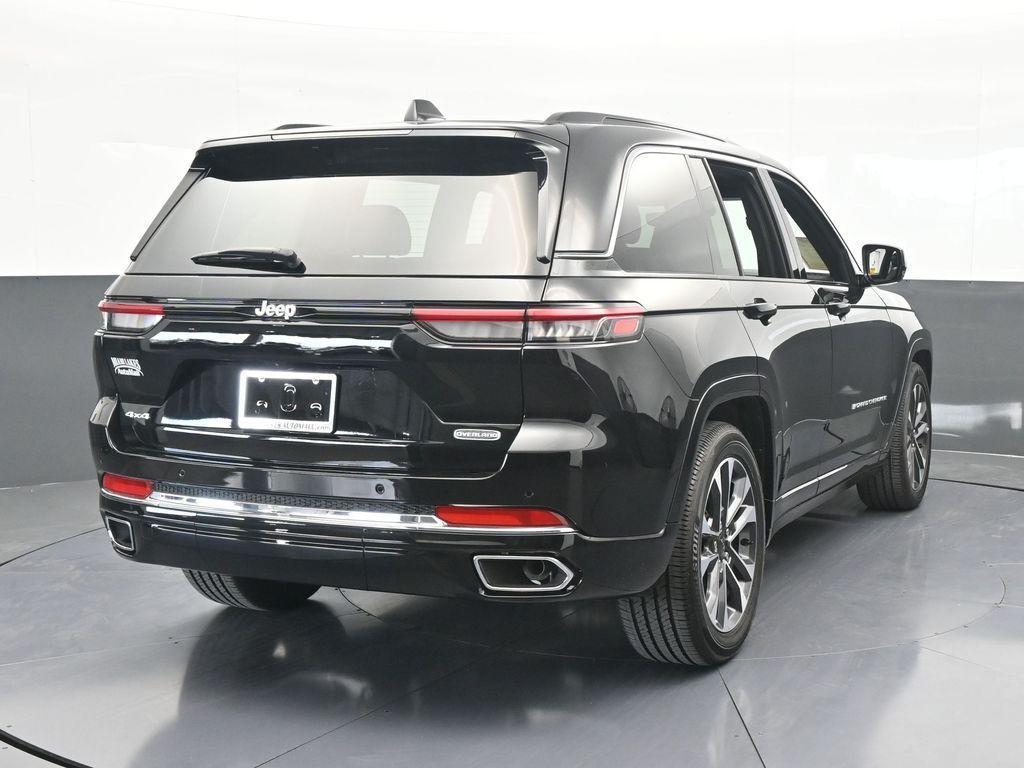 used 2024 Jeep Grand Cherokee car, priced at $43,995