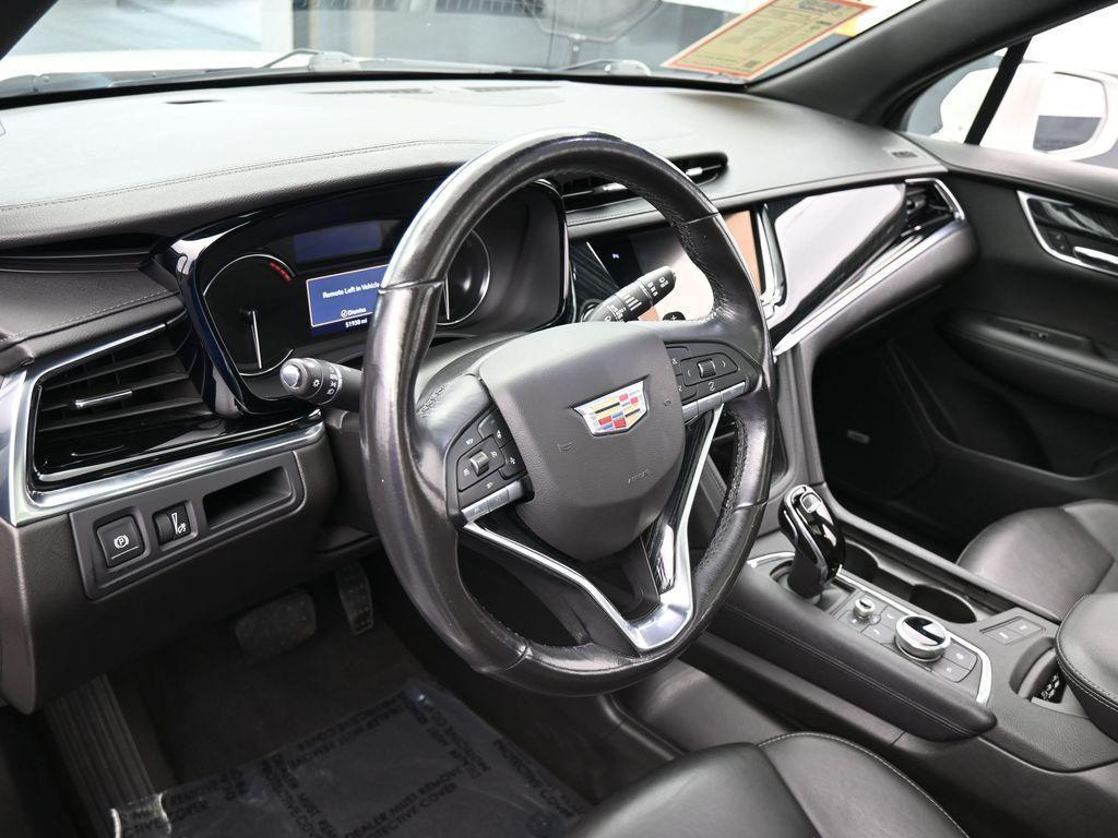 used 2020 Cadillac XT6 car, priced at $25,943