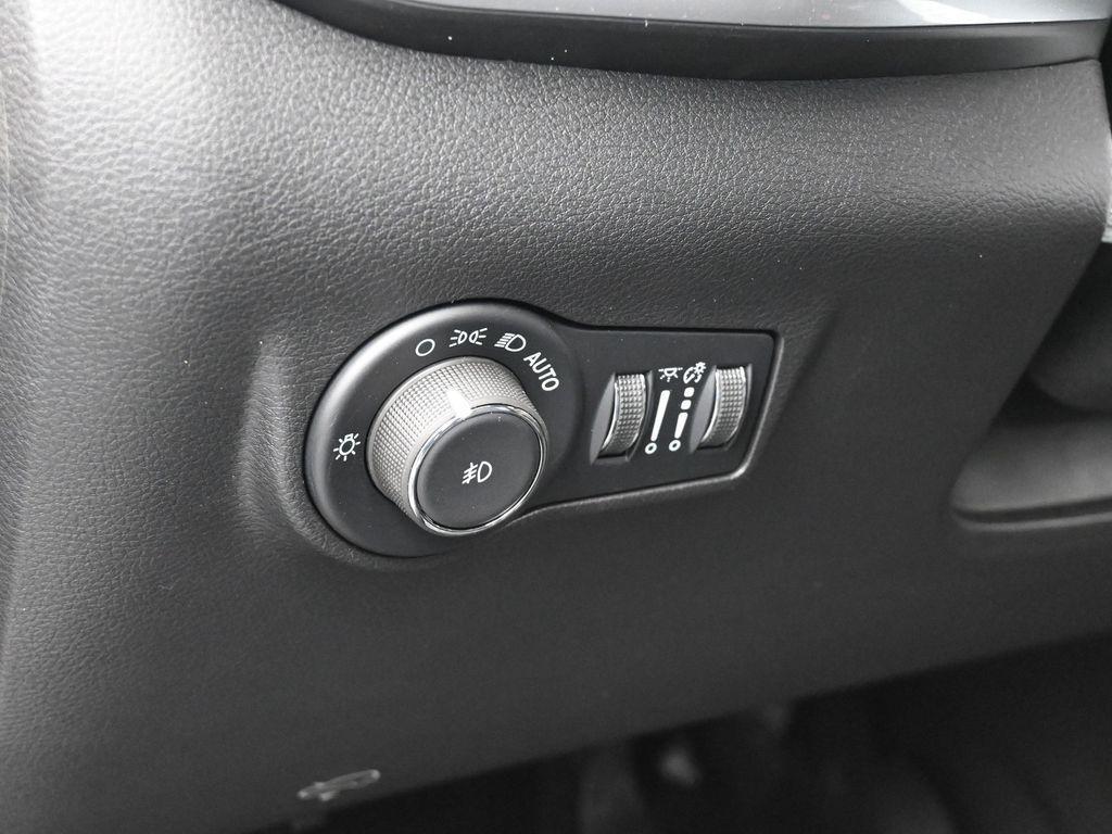 new 2025 Jeep Compass car, priced at $29,222