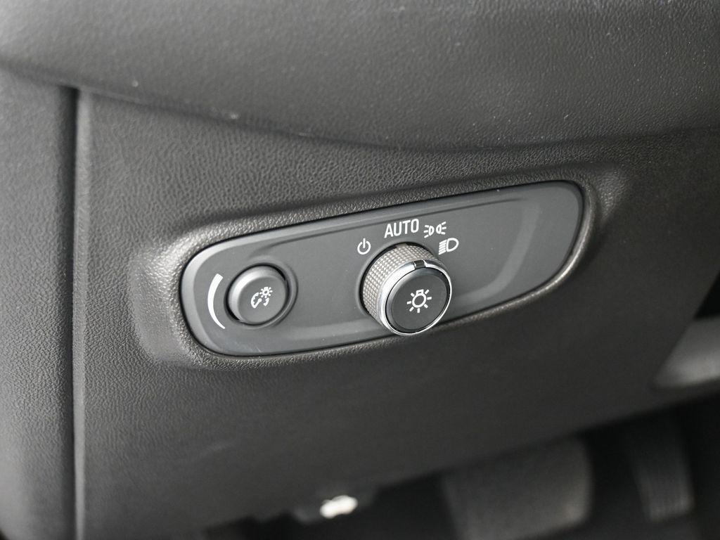 used 2020 Chevrolet Equinox car, priced at $11,991