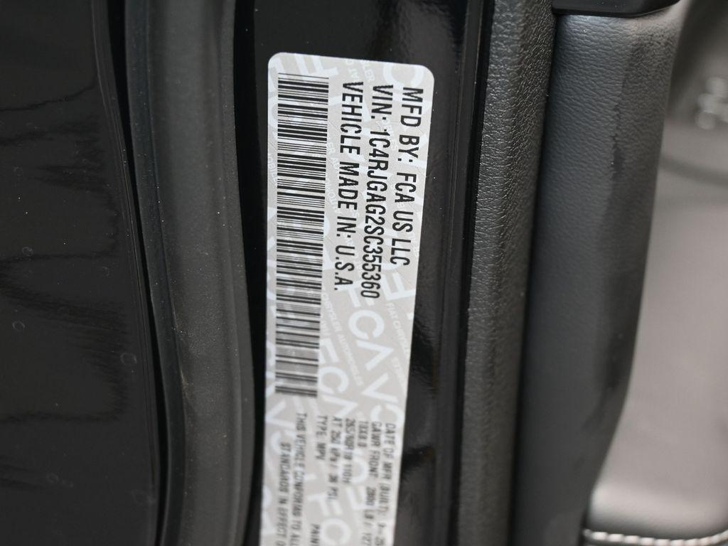 new 2025 Jeep Grand Cherokee car
