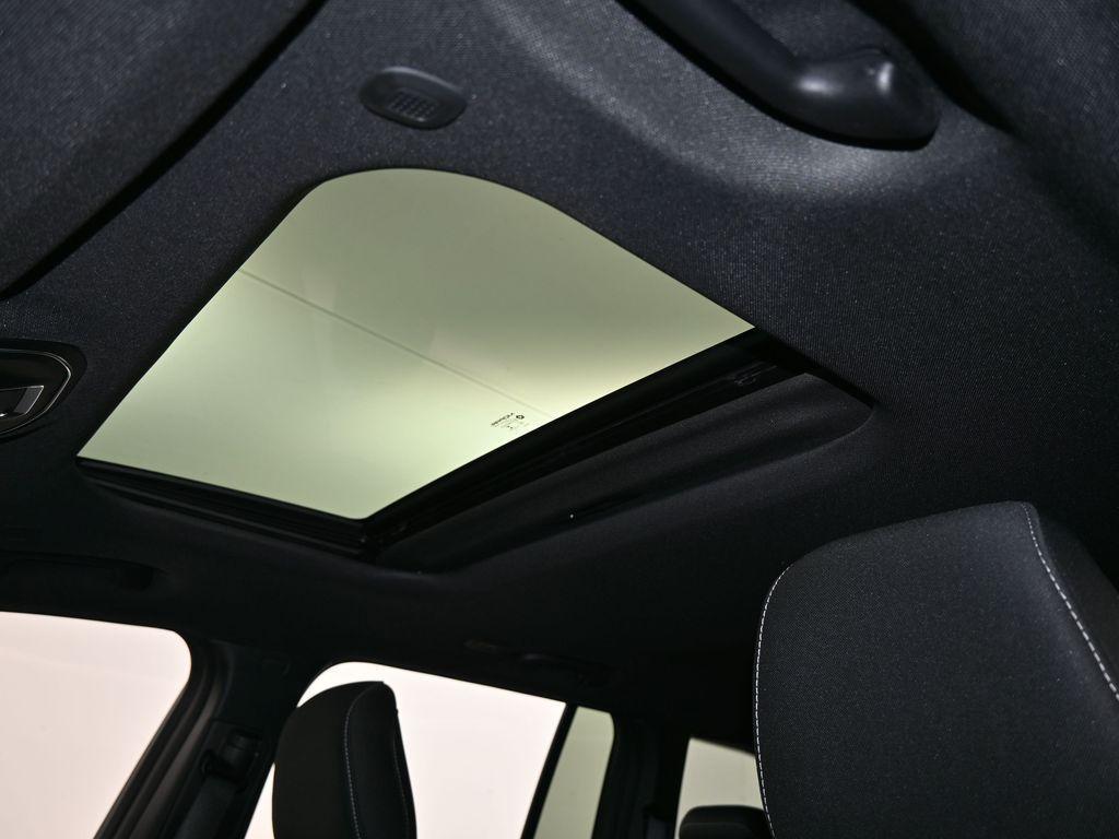 new 2025 Jeep Grand Cherokee car