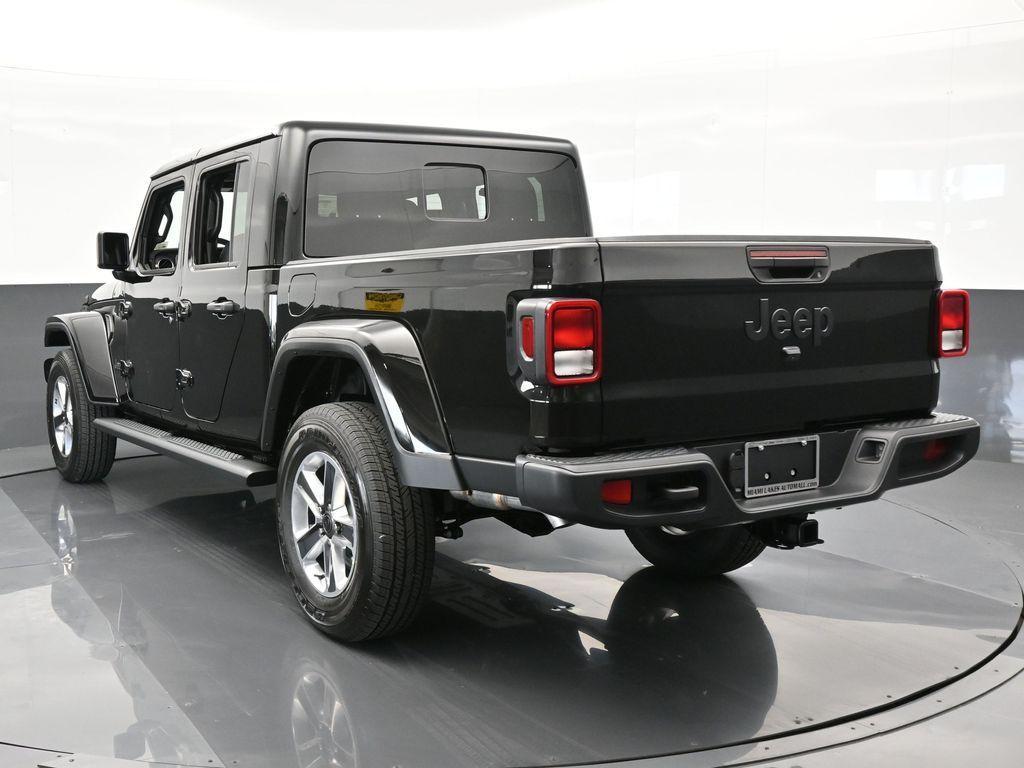 new 2024 Jeep Gladiator car, priced at $44,466