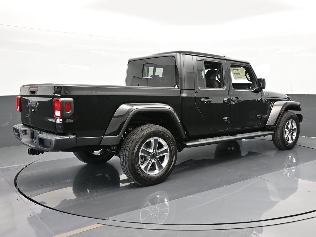new 2024 Jeep Gladiator car, priced at $44,466