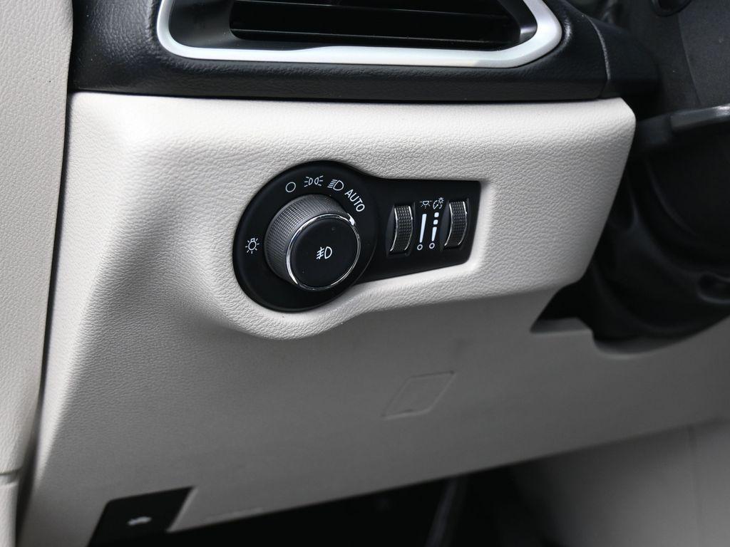 used 2022 Chrysler Pacifica car, priced at $18,394